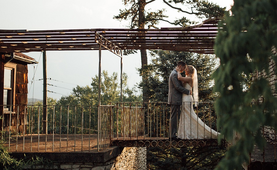 Outdoor wedding photography ideas